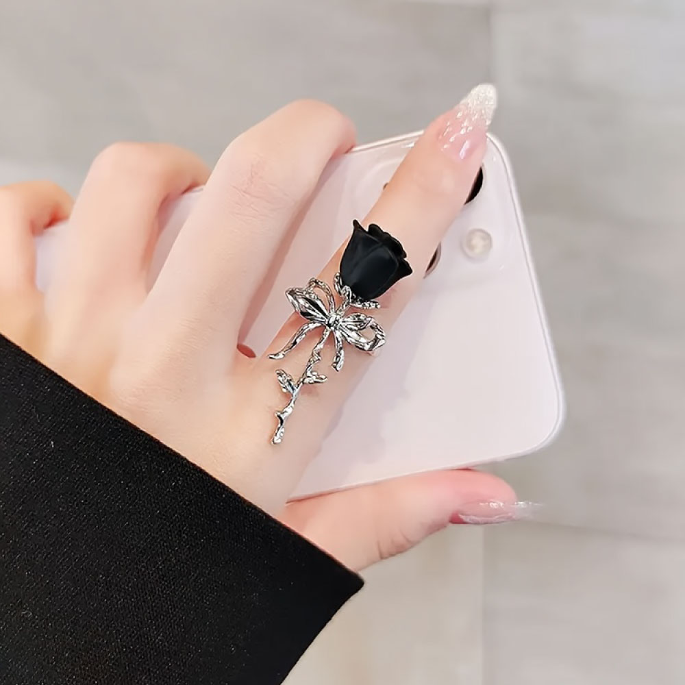 Anillo Ajustable Gótico Plateado con Rosa Negra - Imagen 2