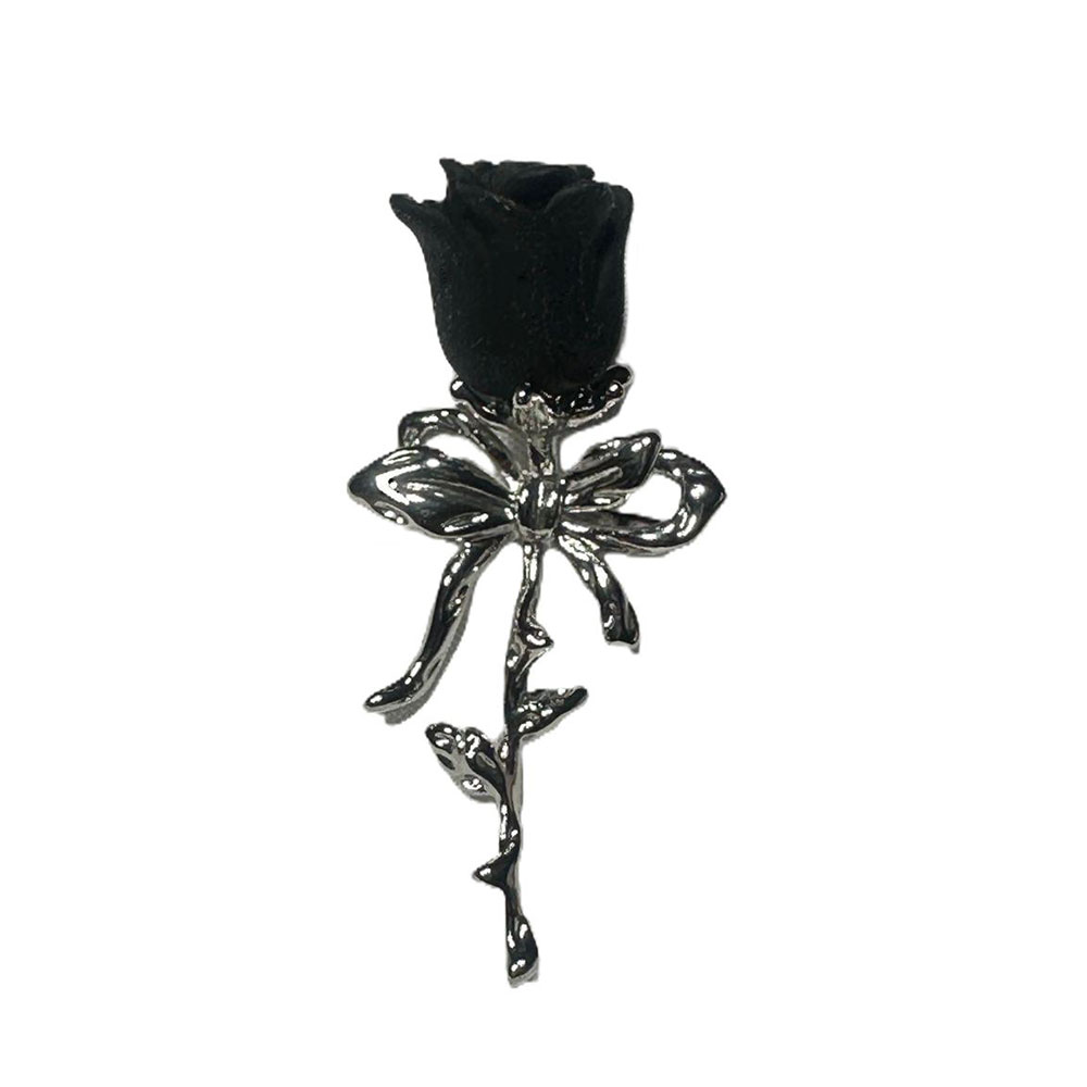 Anillo Ajustable Gótico Plateado con Rosa Negra