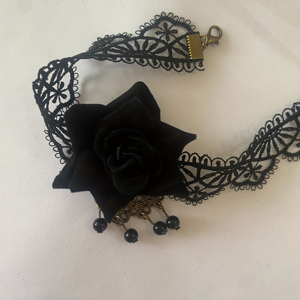 Gargantilla Gotica De Rosa Negra - Araalis - Imagen 5