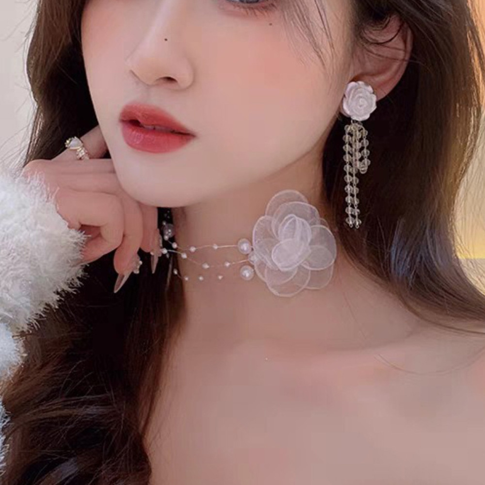 Gargantilla De Rosa Blanca Y Perlas - Araalis - Imagen 4